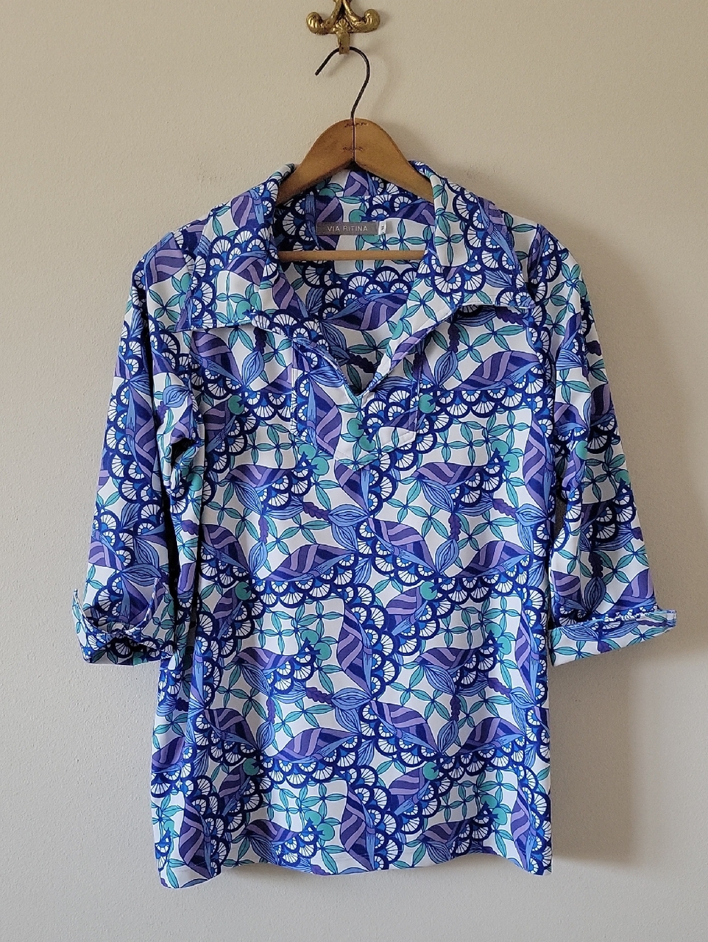 Via Ritina Blue White V-neck 3/4 Sleeve Popover Size XL‎